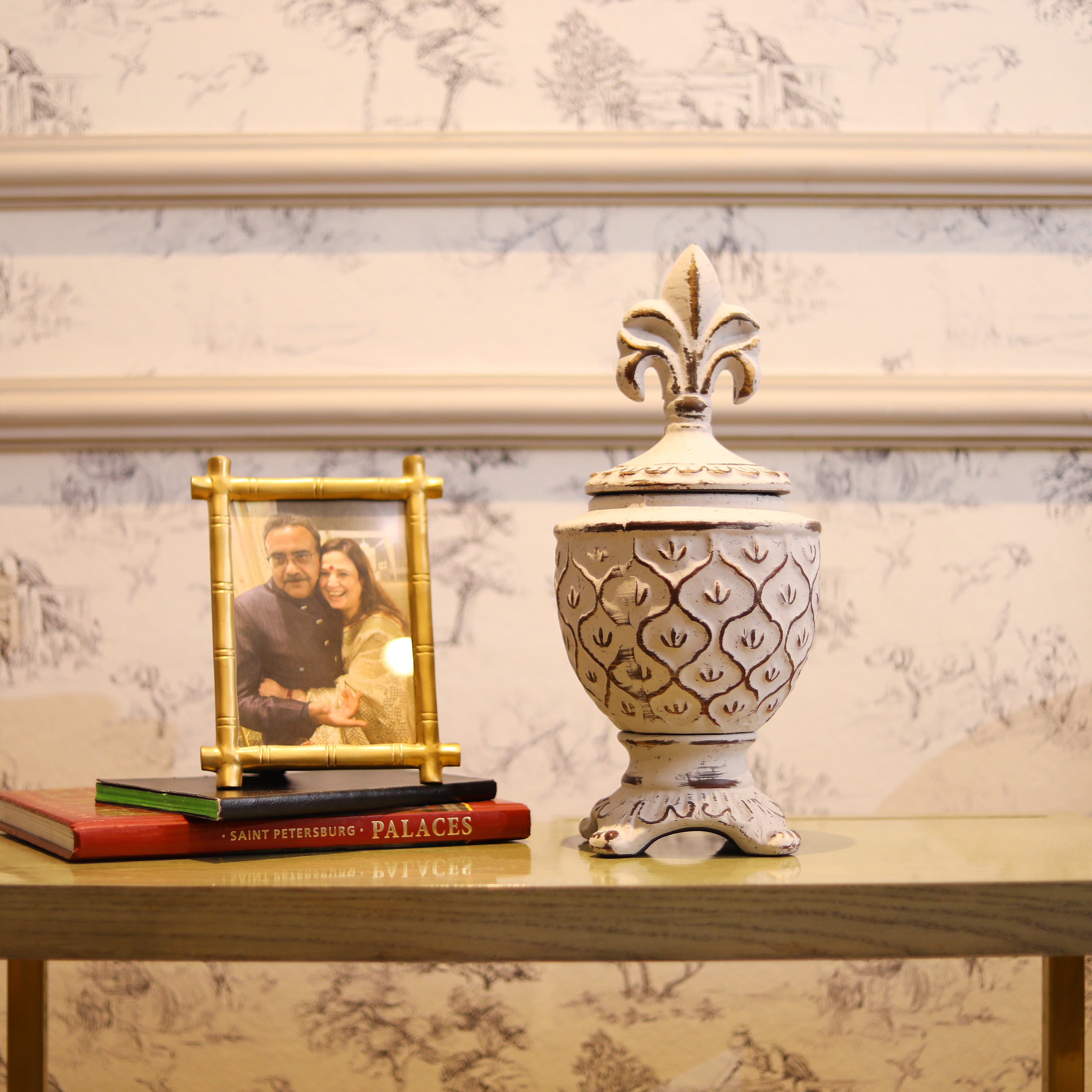 Crest Fleur-Di-Lis (Tall)